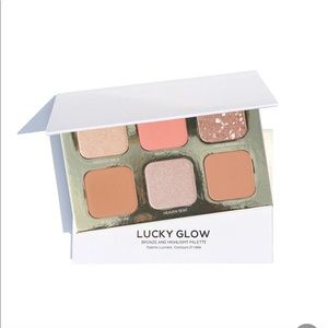 True + Luscious Lucky Glow Palette